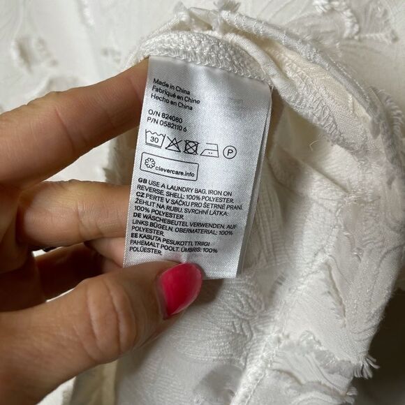 H&M Ivory Burnout Floral Top Size 6 - Picture 7 of 7